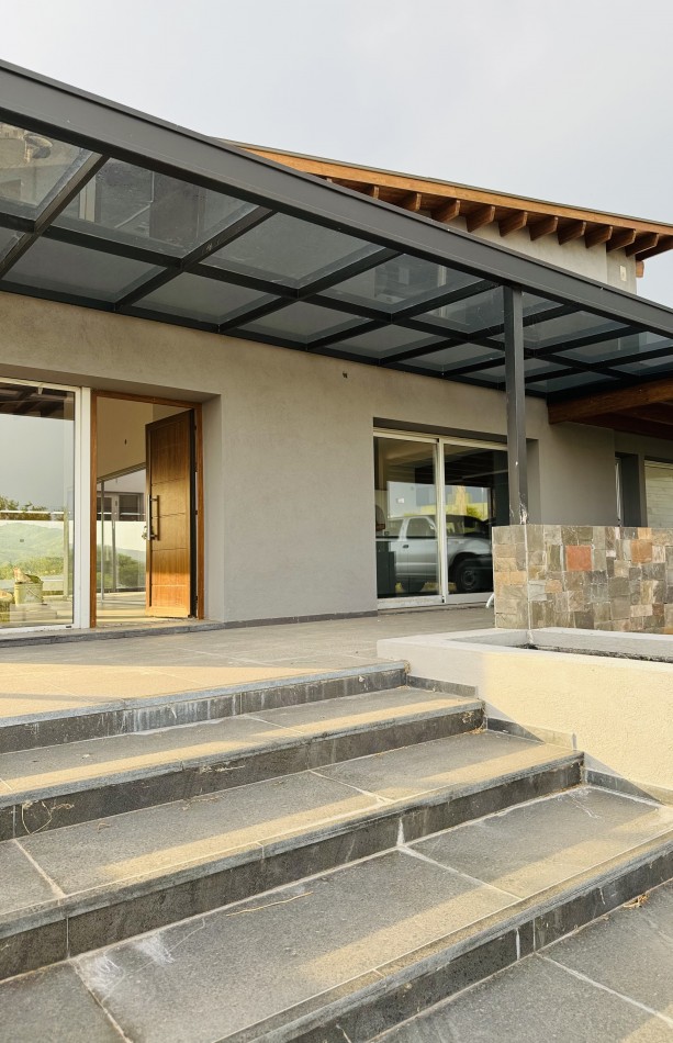 CASA DE CATEGORIA