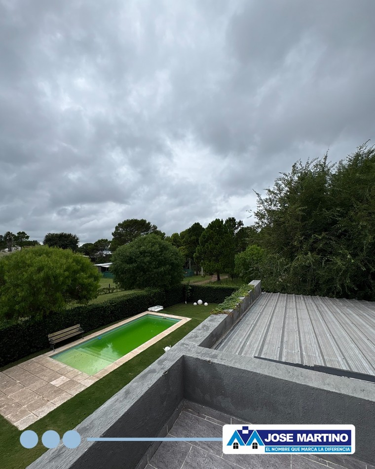 CASA EN VENTA A METROS DEL LAGO