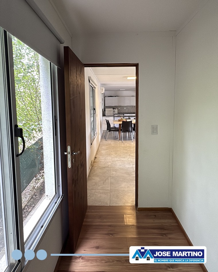 CASA EN VENTA A METROS DEL LAGO