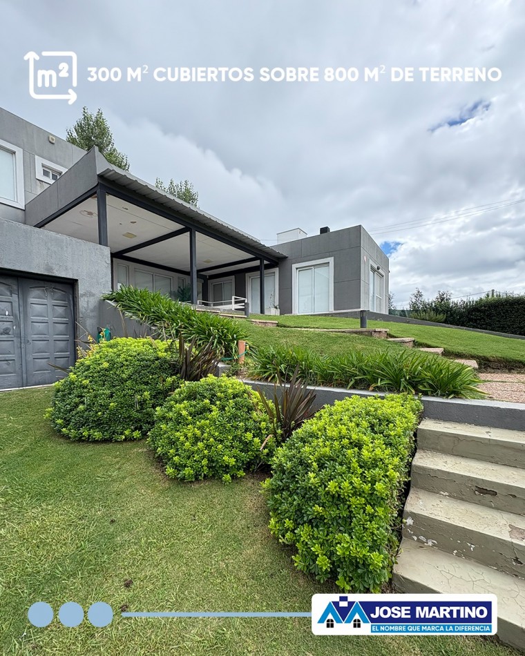 CASA EN VENTA A METROS DEL LAGO