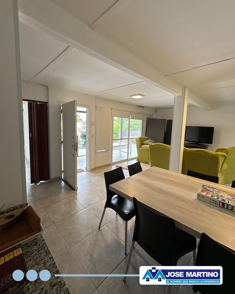 CASA EN VENTA A METROS DEL LAGO