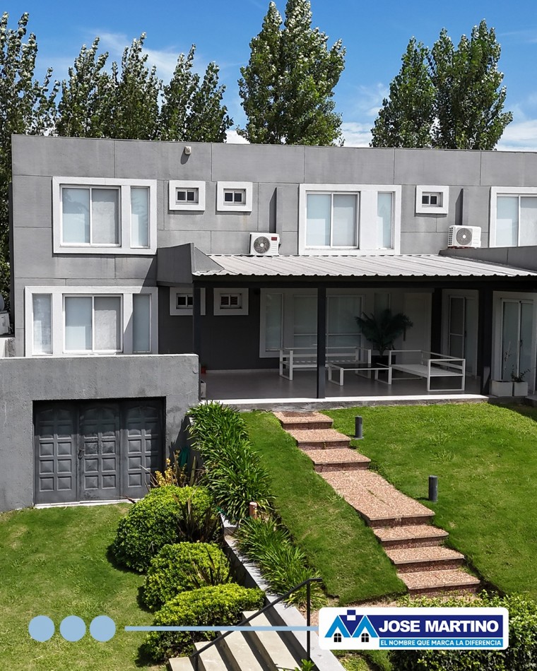 CASA EN VENTA A METROS DEL LAGO