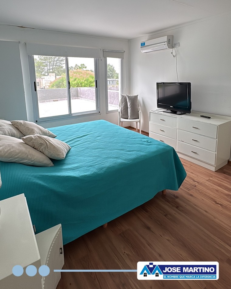CASA EN VENTA A METROS DEL LAGO