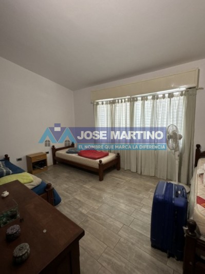 PROPIEDAD EN VILLA DEL DIQUE