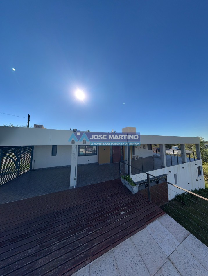CASA EN VILLA NATURALEZA CON IMEJORABLE VISTA