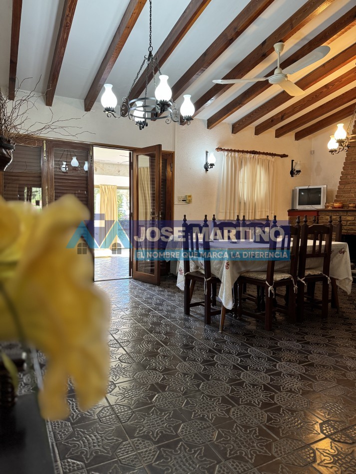 CASA CON BAJADA AL LAGO EN VILLA GUADALUPE